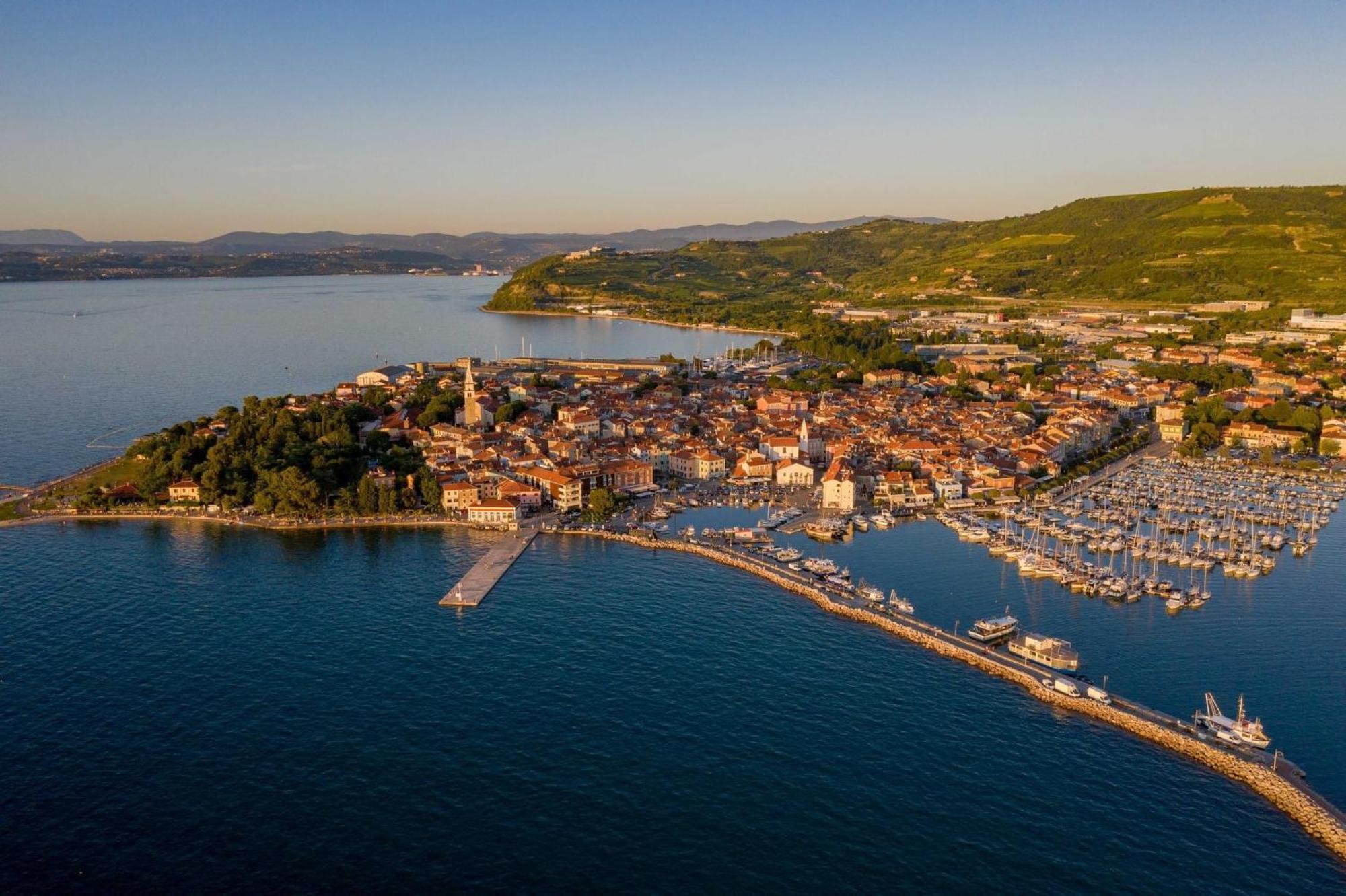 Apartma Nona Ana Izola Esterno foto